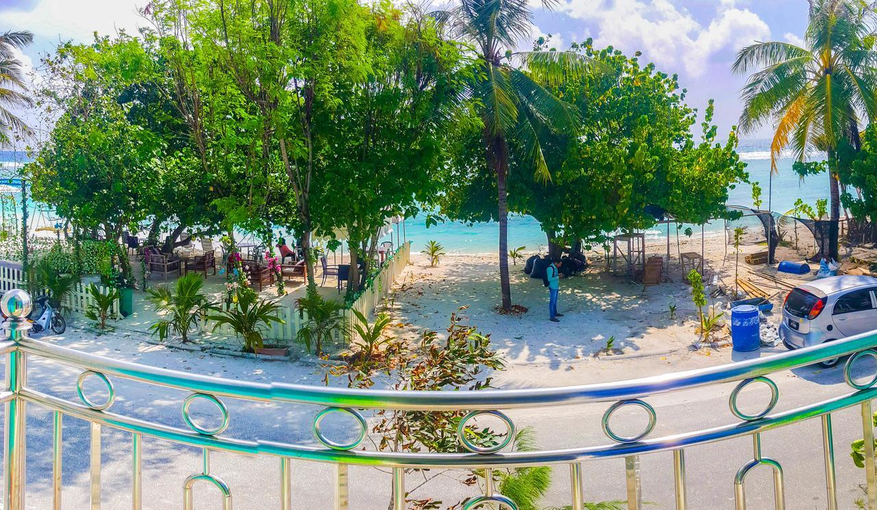 Seasunbeach Hotel Maldives Хулхумале Екстер'єр фото