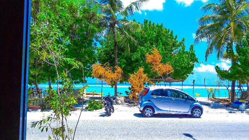 Seasunbeach Hotel Maldives Хулхумале Екстер'єр фото
